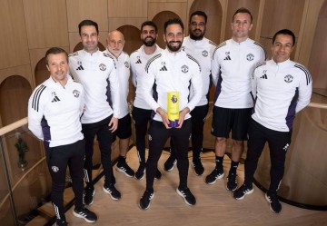 曼联迎战多年难破的劲敌,阿森纳延续榜首争夺,切尔西核心即将复出