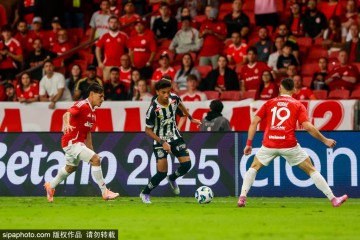 26岁巴西中场天才埃德松-席尔瓦闪耀意甲,4000万欧引发豪门争夺战!