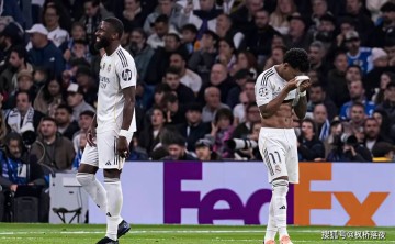 7分钟逆转皇马!曼城主帅瓜迪奥拉三记战术杀招击溃皇马防线!