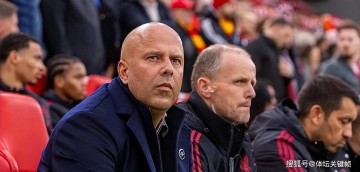 利物浦欧冠失利陷欲变阵！萨拉赫重回首发，斯洛特拿富勒姆止颓势