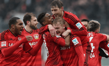 欧冠焦点战:勒沃库森VS纽卡斯尔联——攻防博弈下的胜负天平