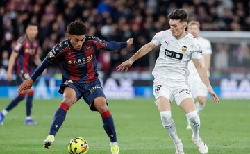 2-0，昔日曼联天才闪耀西甲：锋芒毕露助力瓦伦西亚终结三连败