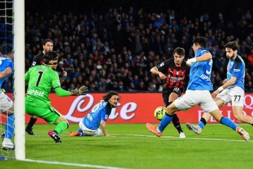 意甲强弱对话：那不勒斯VS科莫 领头羊主场稳冠？升班马客场爆冷？