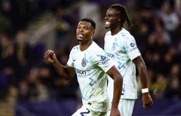 零封全欧第一!齐沃用2招激活老龄国米,20岁新星欧冠破门,博尼独造4球