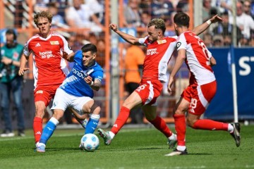 德甲013:科隆VS柏林联合 主场保级生死战VS客场止颓巩固 传中劲旅对决落魄主场龙