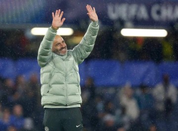 切尔西欧冠战役:年轻小将狂飙3球+红牌惨败四冠王阿贾克斯