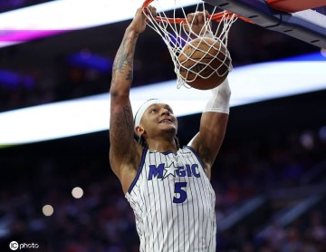 76人进季后赛战凯尔特人 魔术黄蜂18日角逐战活塞名额