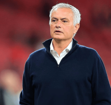 2-0!穆帅又率队完胜:本菲卡进葡杯16强,下周欧冠不拿3分=出局