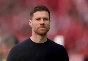 多伊尔暗示龙哥有机会接替斯洛特,维尔茨的个人成长更为重要