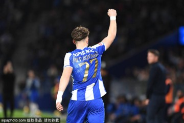 巴萨更衣室密谋!阿劳霍生日晚宴背后的冲冠决心