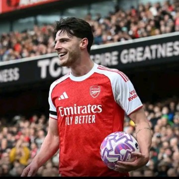 豪取6连胜!仅用13分钟,阿森纳4-0横扫马竞,英超第1打花西甲第3