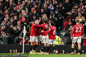 不容易!曼联多人缺战阿莫林无奈变阵 残血红魔胜纽卡