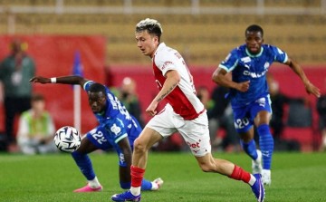 随着马赛1-2，巴黎FC1-1，欧塞尔1-1，里昂0-0，法甲积分榜出炉