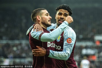 斯塔赫的绝杀!利兹联1-0击败维拉,保级之路再添动力