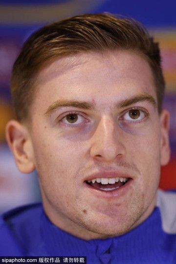 罗塞尼尔:德拉普在前场的防守非常出色 詹姆斯能向特里学习很棒