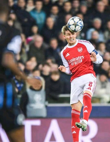 欧冠小组赛第6轮:阿森纳3-0客场完胜布鲁日,保持全胜佳绩