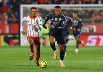 挣扎!一场1-1爆冷,皇马丢掉榜首,西甲积分榜出炉,前四差3分!