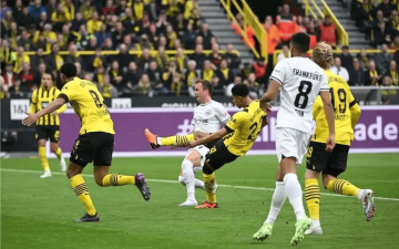 德甲前瞻:残阵法兰克福死磕多特,攻防两极对决定欧冠资格格局
