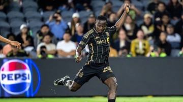 青岛海牛第5外援确定：踢过世俱杯+出道曼城+效力过法甲豪门