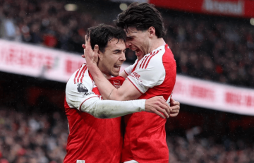 英超最新积分战报:两大强队倒下,维拉意外翻车,阿森纳大胜