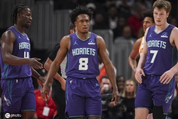 约翰逊28+8+11克尼普尔空砍28分 老鹰送黄蜂6连败