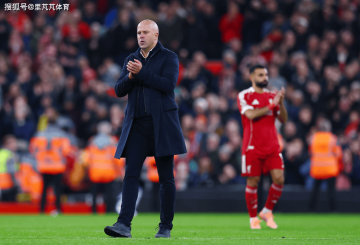 一日英超动向:切尔西VS阿森纳1-1战罢,撤下萨拉赫利物浦赢了