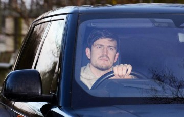 马奎尔考虑离开曼联去意甲,最早冬窗走人!滕哈格首签找卡里克确定未来