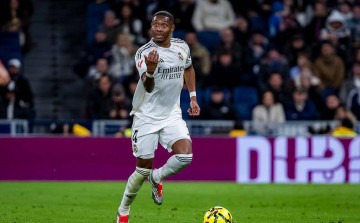 皇马功勋铁卫阿拉巴告别伯纳乌,五年豪夺八冠或将加盟沙特辅佐C罗