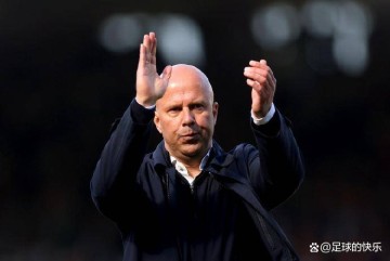 倒计时一周！斯洛特帅位悬在悬崖边，11亿豪阵崩盘+3大继任者浮出水面