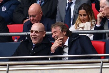 曼联无欧战仍扭亏为盈!若进欧冠今夏砸1.5亿补强,下赛季英超争冠