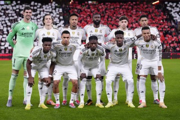 皇马3-0打脸阿隆索!球迷:早该用安切洛蒂的战术,何必浪费三场?