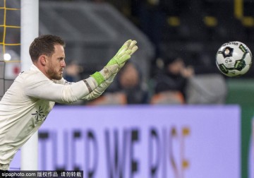 811天后重返欧战!特尔施特根沦为替补 巴萨德门神命运多舛