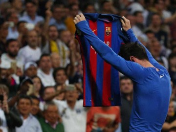 拜仁总监聊卡尔对比梅西:梅西是能想到的最夸张的比较对象!