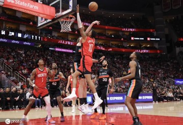 文班亚马14+10申京20+13+9 火箭逆转马刺