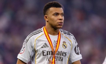 33场造17球巨星竟遭皇马清洗！曼联介入交易，姆巴佩成唯一核心