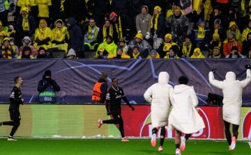 补时绝杀+神奇逆转!意甲豪强欧冠首胜,斯帕莱蒂神换人