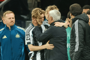 穆帅赞扬的24岁纽卡斯尔边锋,入选欧足联欧冠第3轮最佳阵容