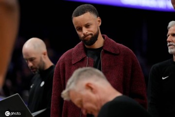 曝库里训练强度提升 有望在三月底重返赛场