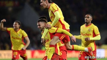 法甲第21轮赛况:朗斯逆转重登王座,里昂连胜狂飙进三甲!