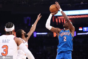 历史近在眼前!亚历山大连续124场20+ 距登顶只差3场