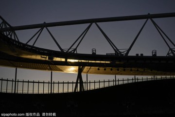 化挫折为燃料:阿尔特塔与拉亚呼吁阿森纳从杯赛失利中汲取力量,里斯本迎来自我救赎之夜