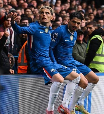 加纳乔处子球致敬C罗,桑德兰93分钟绝杀,2-1终结切尔西6连胜