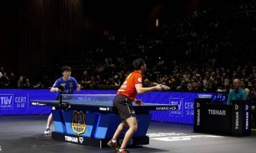 德甲12月22日战报:打赢雨果和弗队的贾哈,他的高抛发球到樊振东面前就失灵