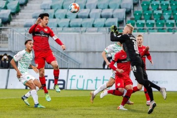 弗赖堡VS达姆施塔!德甲劲旅主场冲冠VS德乙黑马客场突围