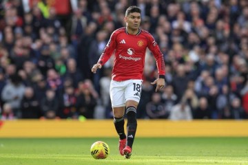 西媒曝曼联将签卡塞米罗接班人,预算2亿欧元,托纳利标价1.5亿英镑