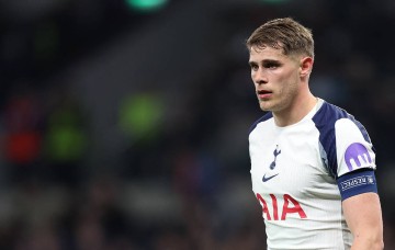 竞彩湃|热刺森林保级生死大战,泰恩河畔德比激情四溢