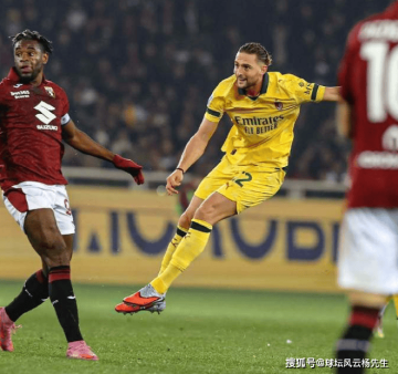 让二追三!普利西奇替补双响助AC米兰3-2逆转都灵,登顶意甲榜首