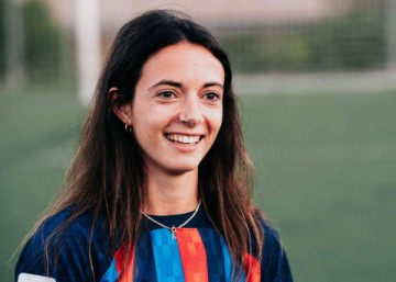 双冠加冕!巴萨女足蝉联环足奖最佳球队,邦马蒂三连庄书写女足传奇