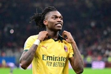 意甲最新动态:国米欲谈坎塞洛转会,AC米兰目标被乌迪内斯截胡