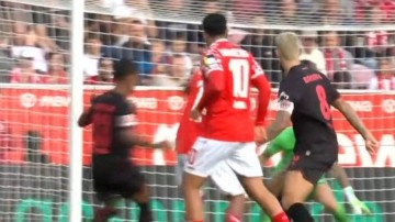 随着拜仁2-1多特,七连胜领跑,勒沃库森4-3,德甲最新积分榜出炉